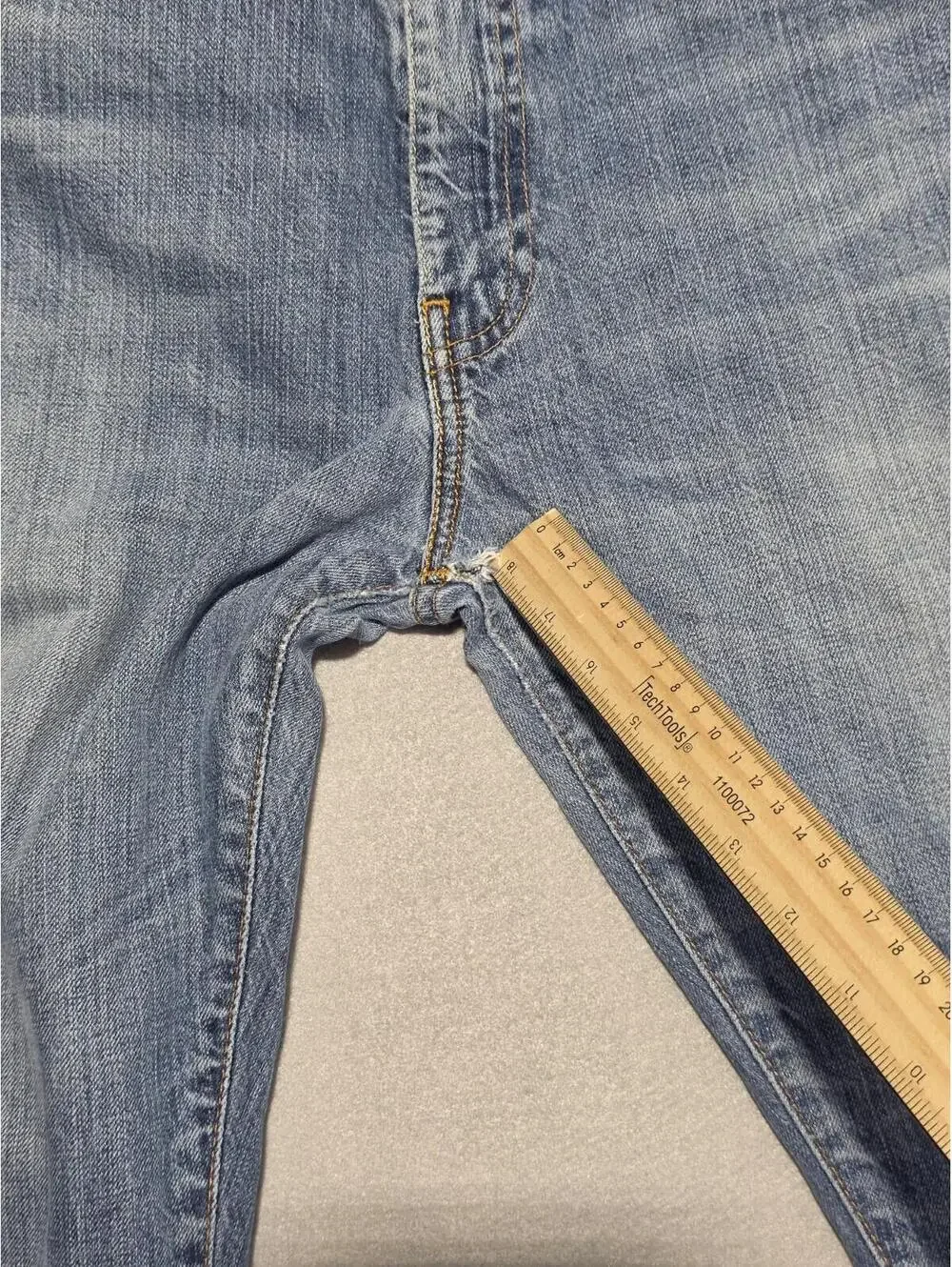 Levi's 508 Tapered Jeans W33 L34 Mens Blue Light Wash Denim 100% Cotton